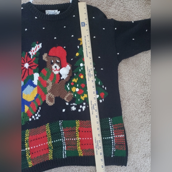 Rafella Vintage Handknitted Christmas Bear Sweater Size Medium - Picture 9 of 10